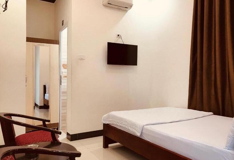 اتاق استاندارد با تخت دوبل, Khách Sạn Thu Thảo