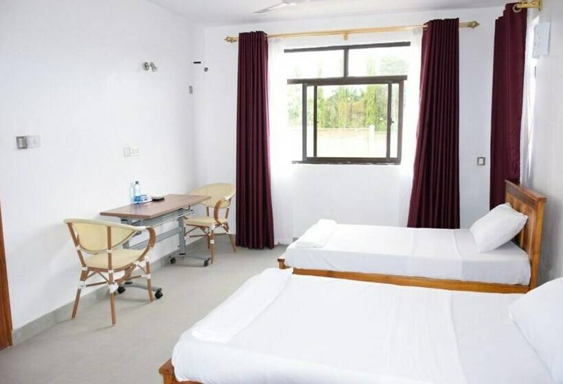 اتاق لوکس, Mawenzi Resort Mtwapa