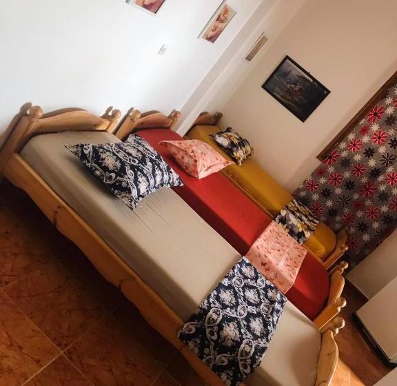 اتاق لوکس با چشم‌انداز دریا, Plage D Or