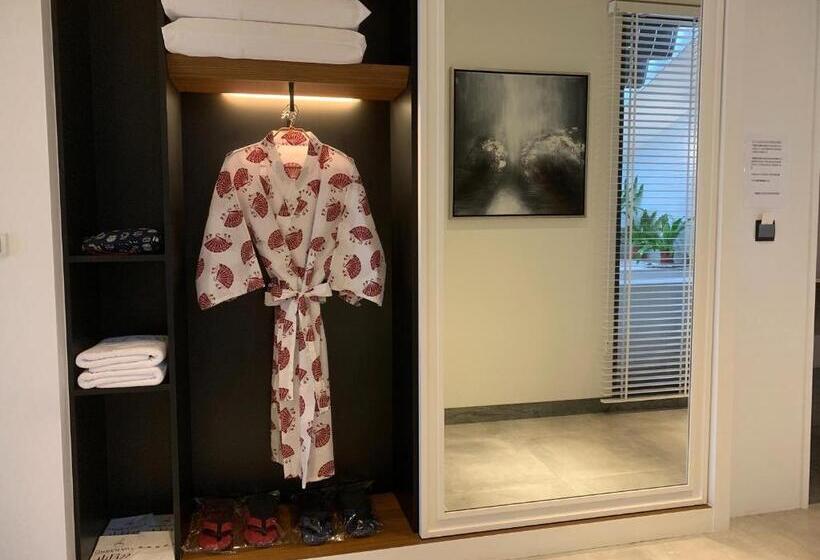 اتاق استاندارد چهار تخته, 山月二二villa溫泉墅