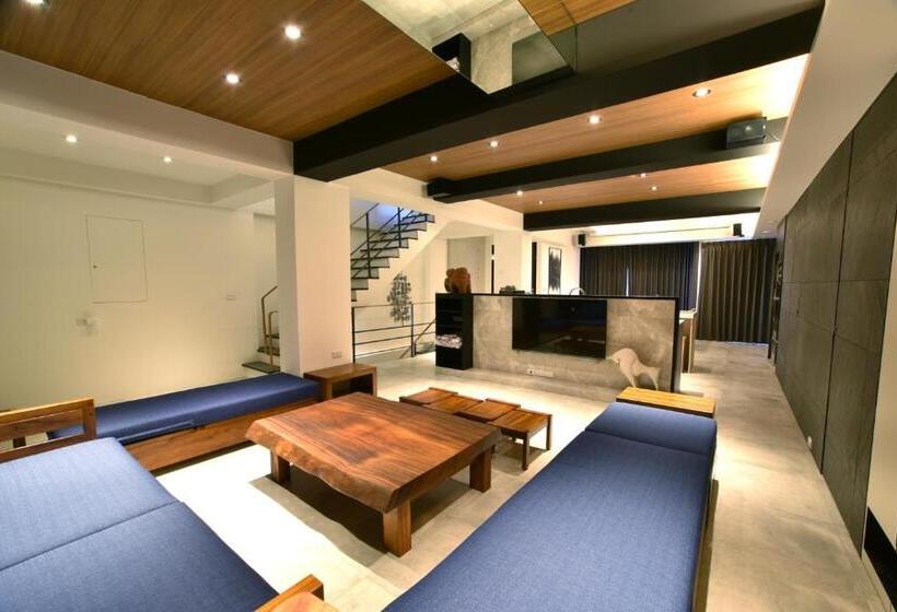 اتاق استاندارد چهارنفره با بالکن, 山月二二villa溫泉墅