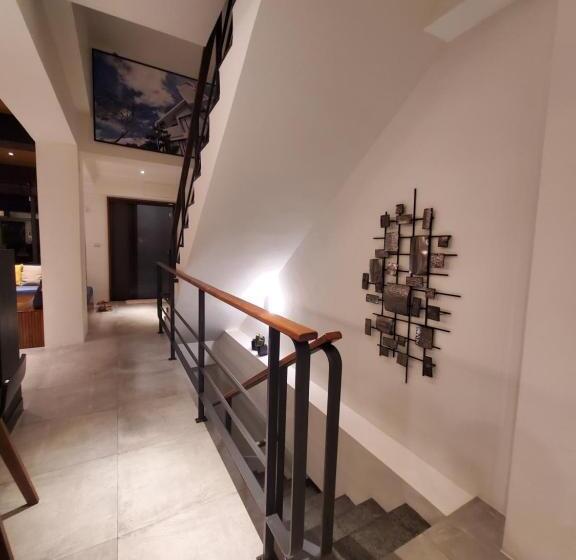 اتاق استاندارد چهارنفره با بالکن, 山月二二villa溫泉墅