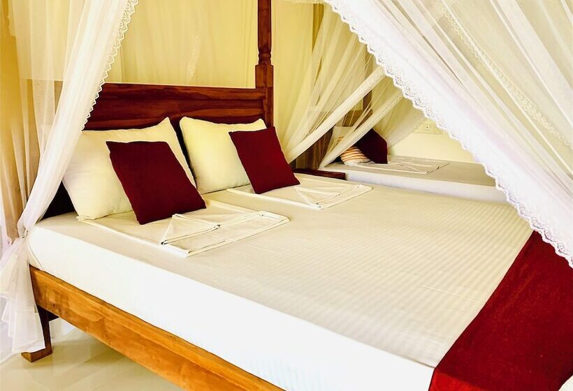 Трехместный Номер Deluxe, Green Hut Nature Resort