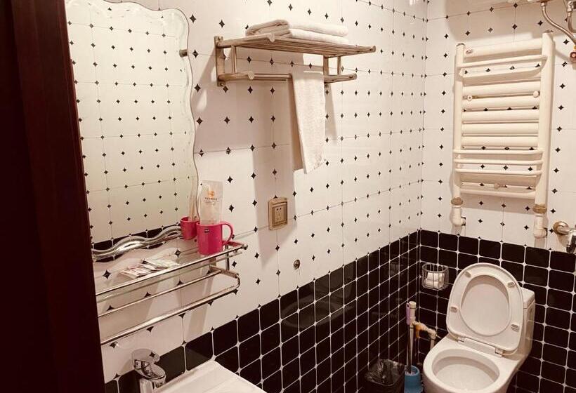 غرفة عائلية, 哈尔滨机场东方红运宾馆