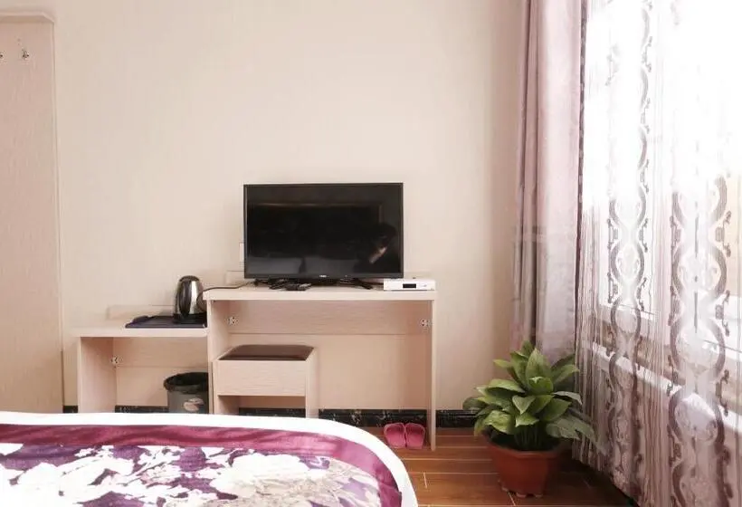 Standard Kolmen Hengen Huone, 哈尔滨机场东方红运宾馆
