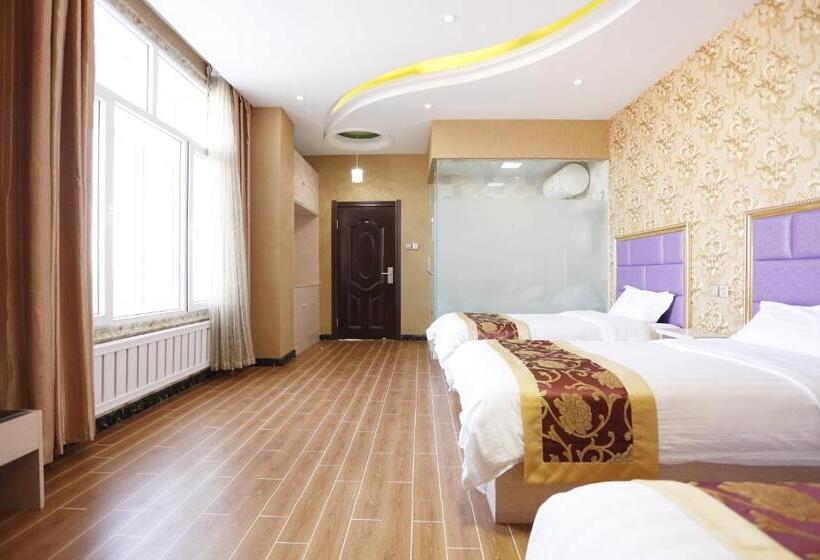 غرفة قياسية ثلاثية, 哈尔滨机场东方红运宾馆