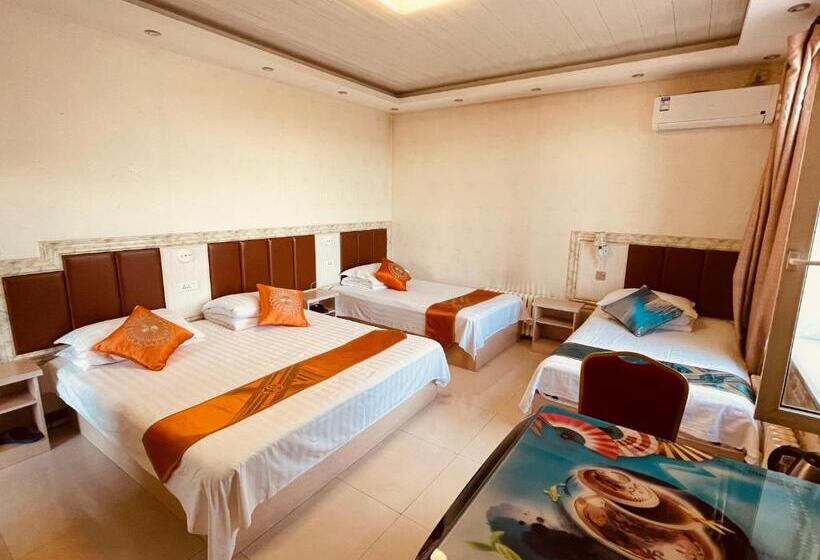 غرفة قياسية رباعية, 哈尔滨机场东方红运宾馆