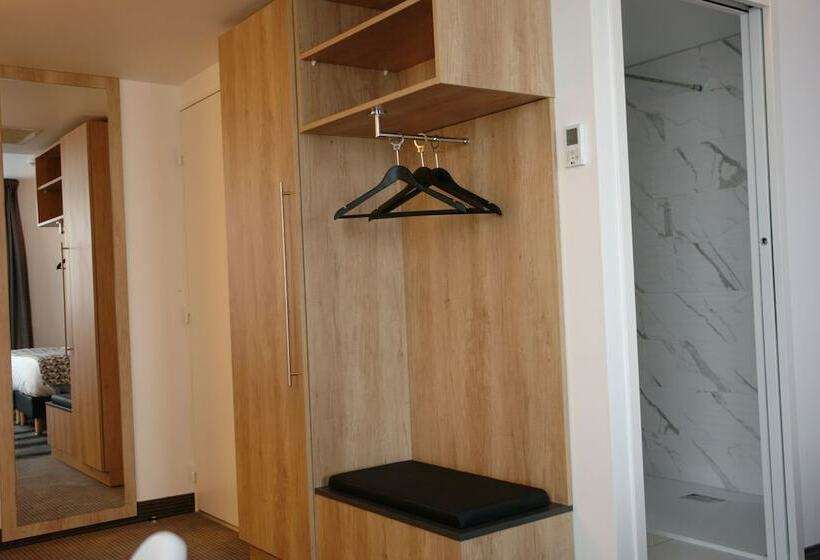 اتاق استاندارد, Brit Hotel Confort Loches