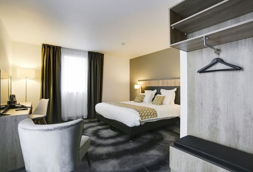 سوییت جونیور, Brit Hotel Confort Loches