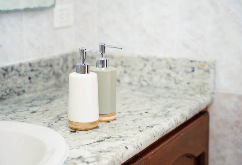 スタンダードルーム, Koray