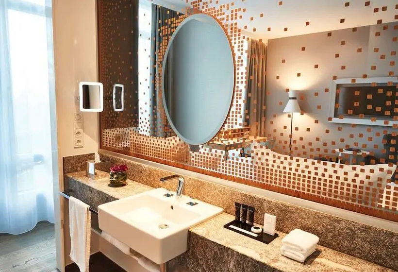 اتاق سوپریور, Steigenberger Hotel München