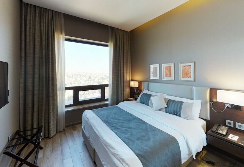 سوییت سوپریور, The House Boutique Suites