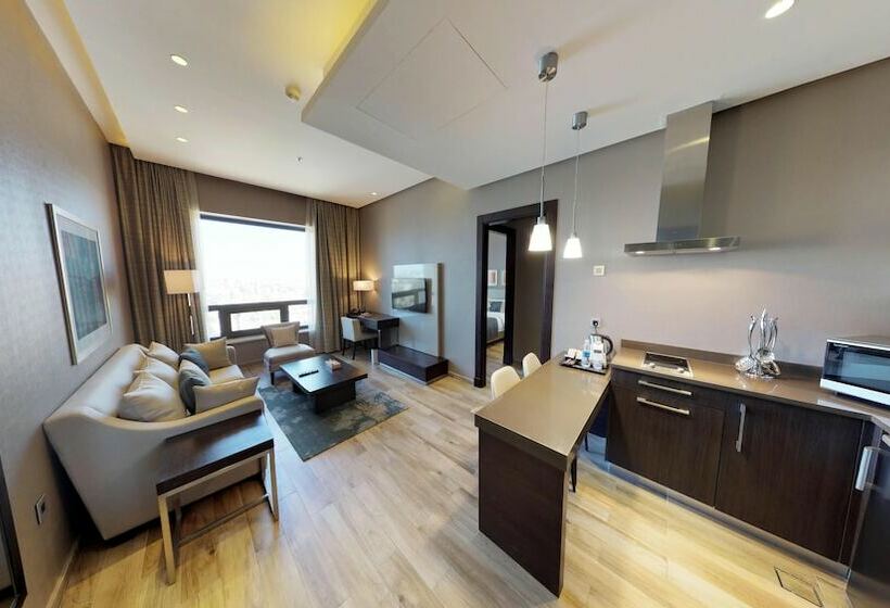 سوییت سوپریور, The House Boutique Suites