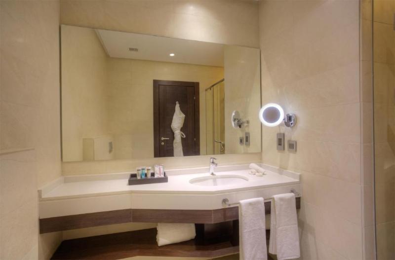 سوییت سوپریور, The House Boutique Suites