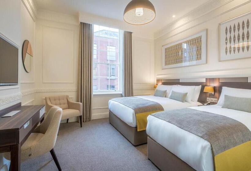 标准三人间, 7, Dublin City Centre