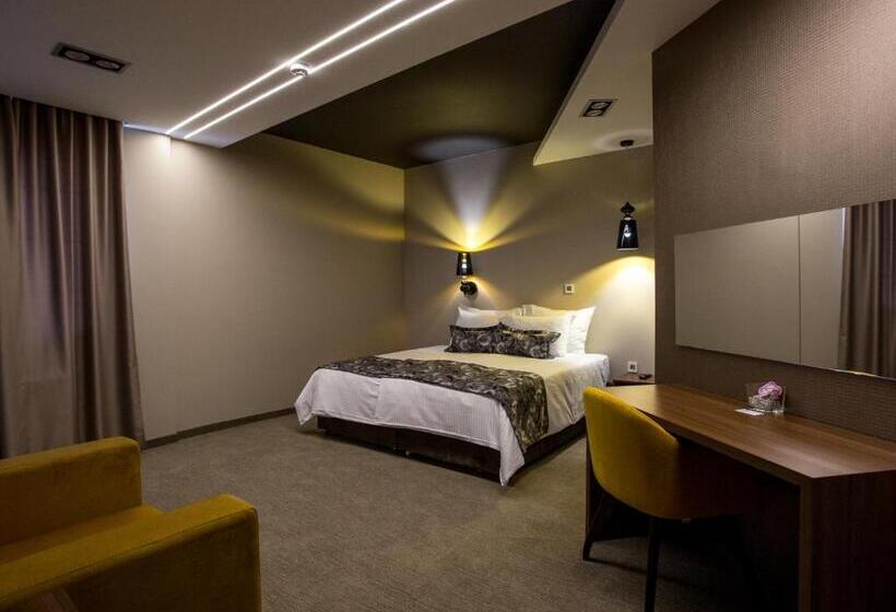 اتاق استاندارد, Ideo Lux