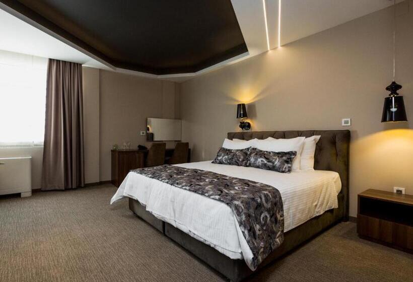 اتاق استاندارد, Ideo Lux