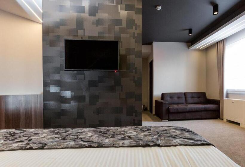 اتاق استاندارد سه نفره, Ideo Lux