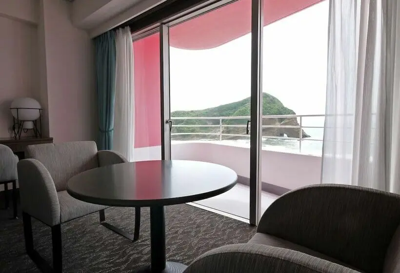 Standard-huone, Tanegashima Iwasaki