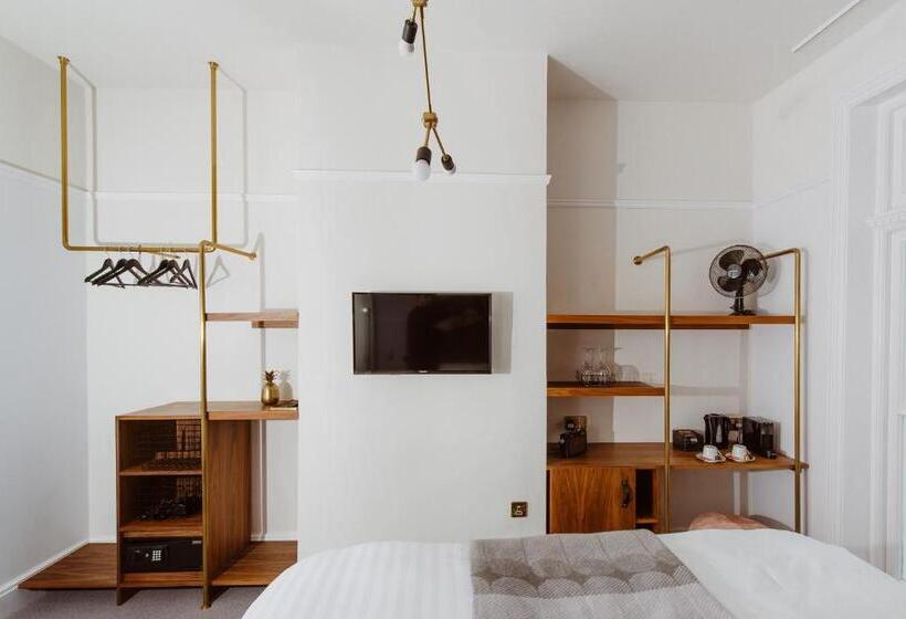 标准间, The Masons Arms