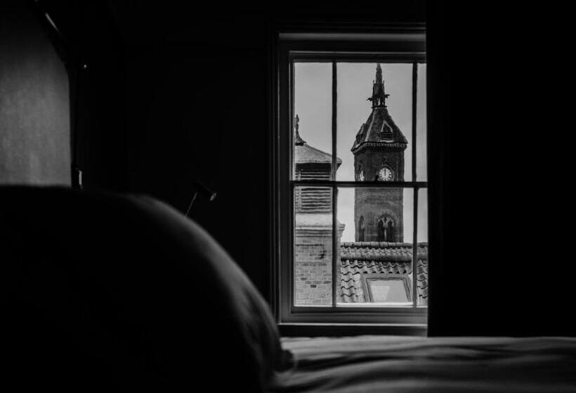 豪华房间, The Masons Arms