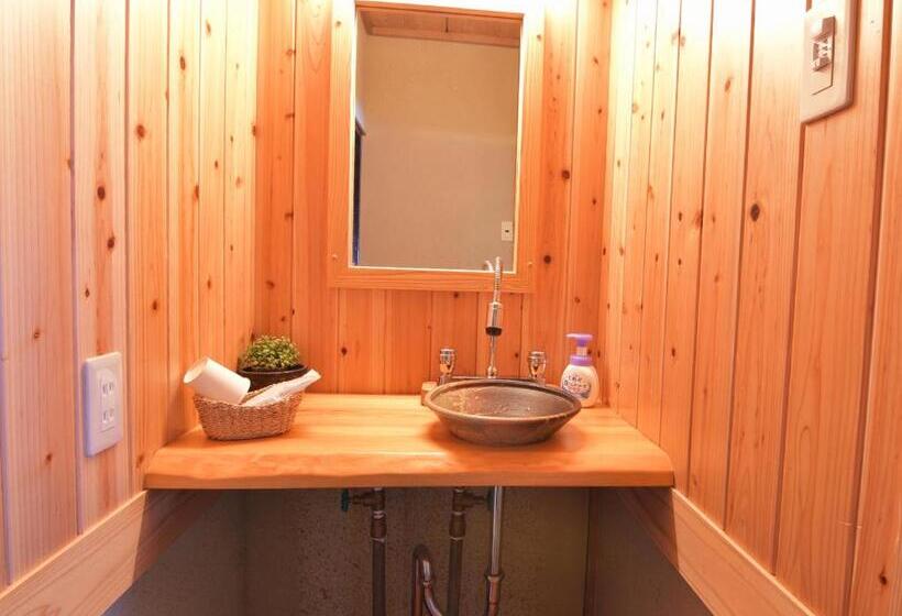 غرفة قياسية رباعية, Azuma Ryokan