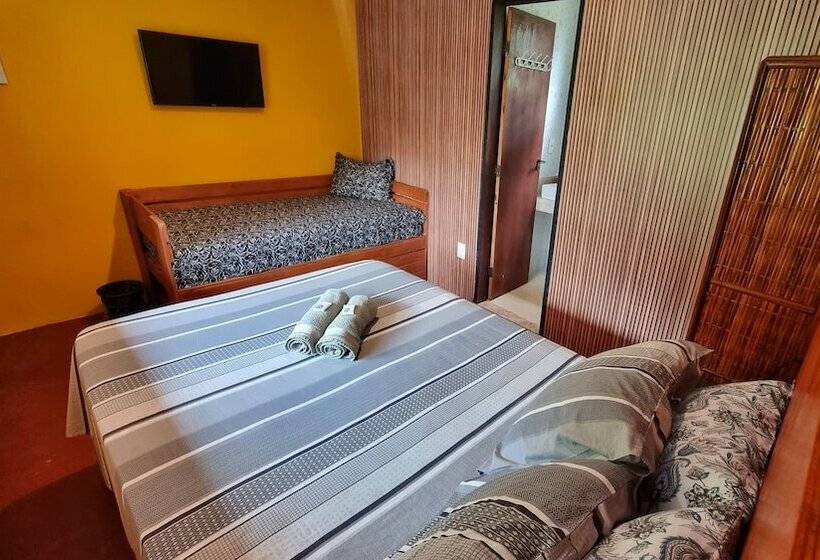 Люкс Повышенной Комфортности, Farofa Loca Hostel