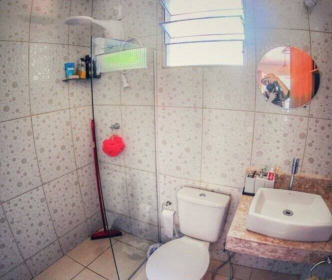 Кровать в Общей Комнате, Farofa Loca Hostel