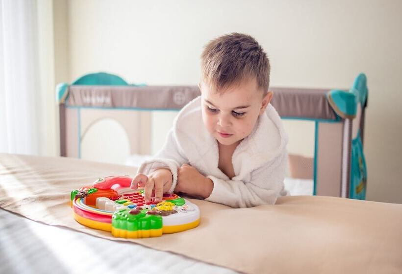 سوییت, Green Park Hotel & Spa