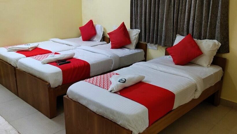 غرفة كلاسيكية ثلاثية, Green Plaza