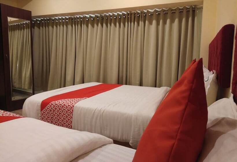 غرفة ديلوكس ثلاثية, Green Plaza