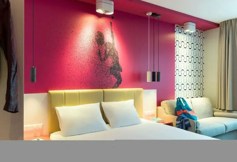 Perhehuone, Ibis Styles Haarlem City