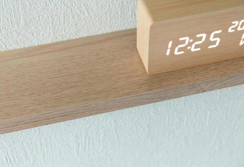 Camera Deluxe, Potmum Sapporo