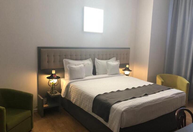 Номер Deluxe, Ambra Boutique Hotel & Bistro