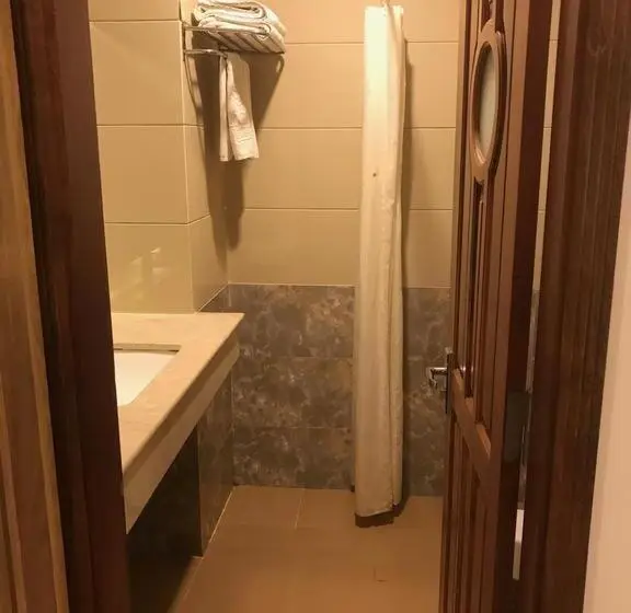 اتاق سوپریور, Elegant