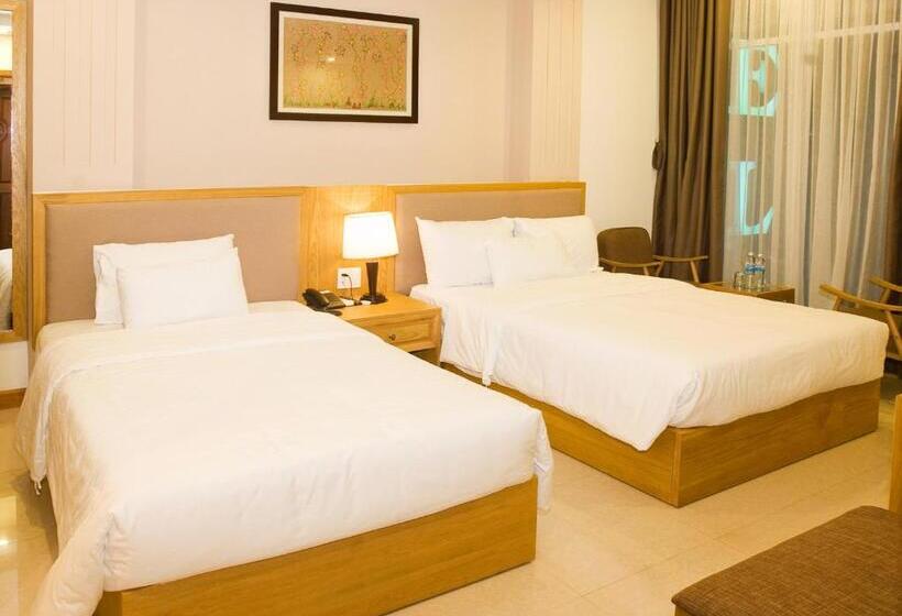 اتاق سوپریور سه تخته, Elegant