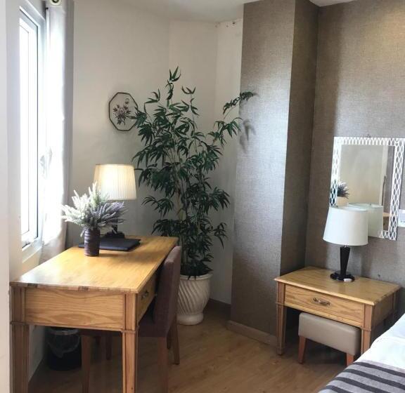 اتاق خانوادگی, Elegant