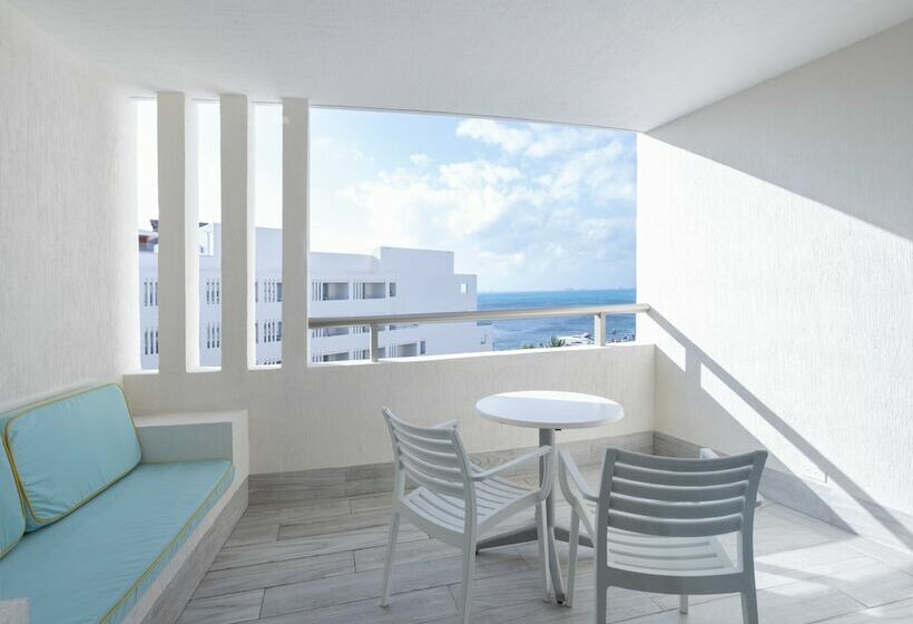 豪华海景房, Izla Beach Front