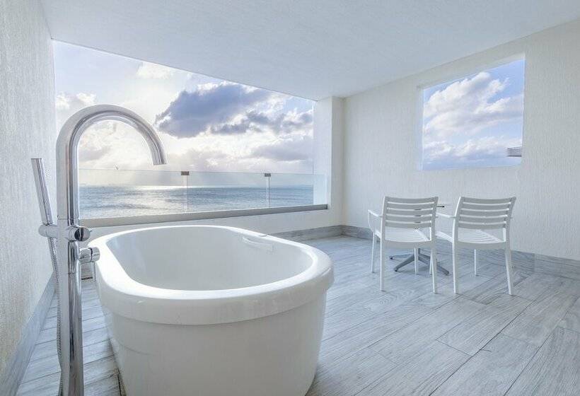 高级海景房, Izla Beach Front