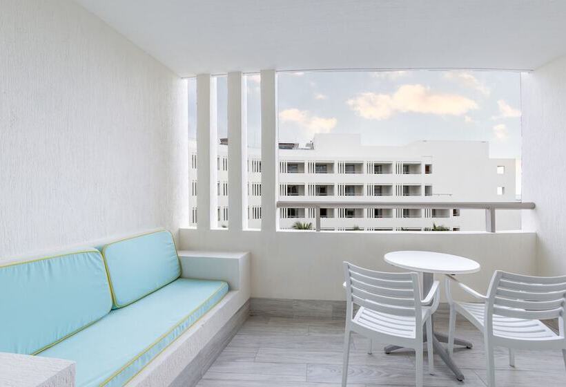 豪华海景房, Izla Beach Front