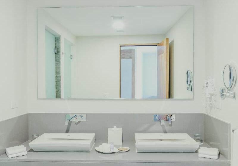 豪华海景房, Izla Beach Front