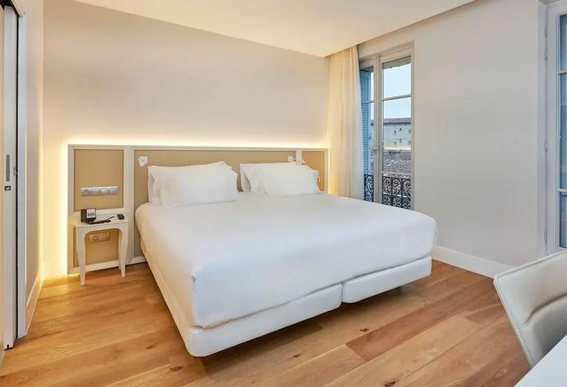 سوییت, NH Collection Marseille