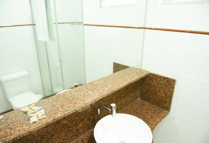 غرفة ديلوكس, Uiramutam Palace