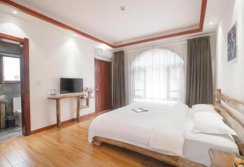 اتاق استاندارد با چشم‌انداز کوهستان, Yangshuo Xiao Long River