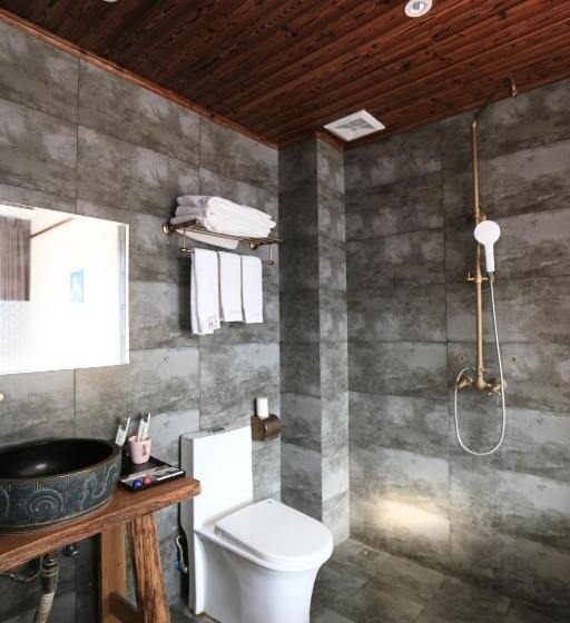 اتاق استاندارد سه نفره, Yangshuo Xiao Long River