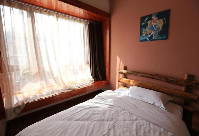 اتاق استاندارد سه نفره, Yangshuo Xiao Long River