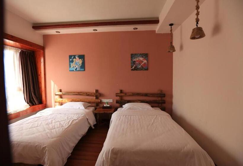 اتاق استاندارد سه نفره, Yangshuo Xiao Long River