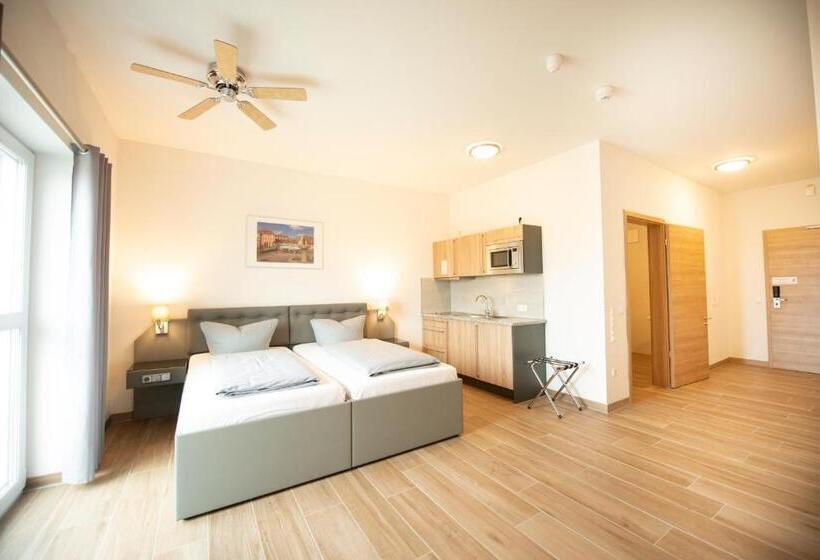 Номер Стандарт Адаптированный для Инвалидов, Stadthotel Donauwörth