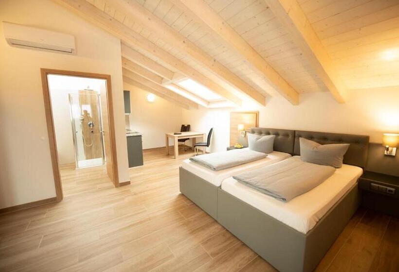 Люкс, Stadthotel Donauwörth