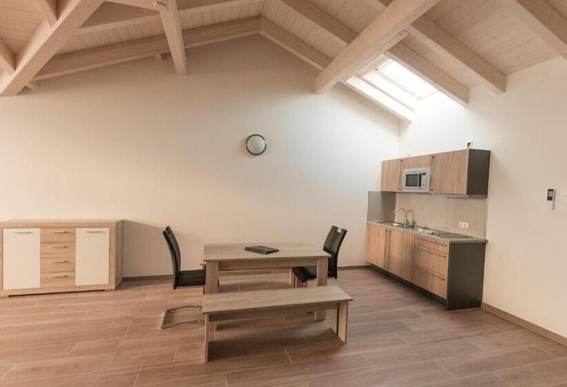 Люкс 2 Спальни, Stadthotel Donauwörth